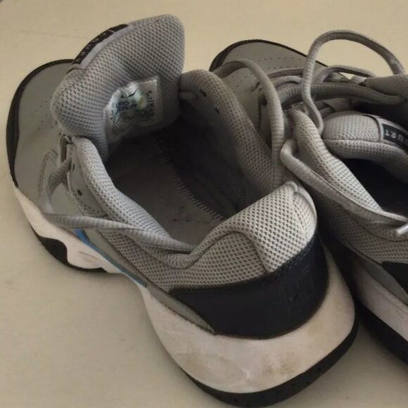 Boys' Shoes Nike 5.5Y - Picture 4 of 7